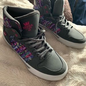 Like new Supra high-top shoes